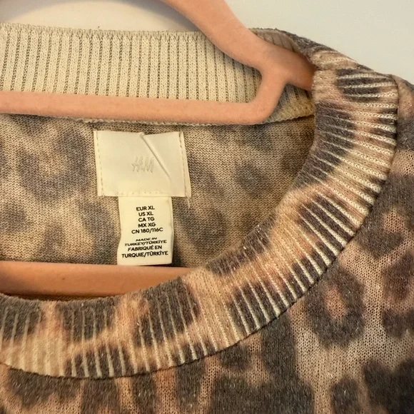 Leopard Print tee - Picture 2 of 2